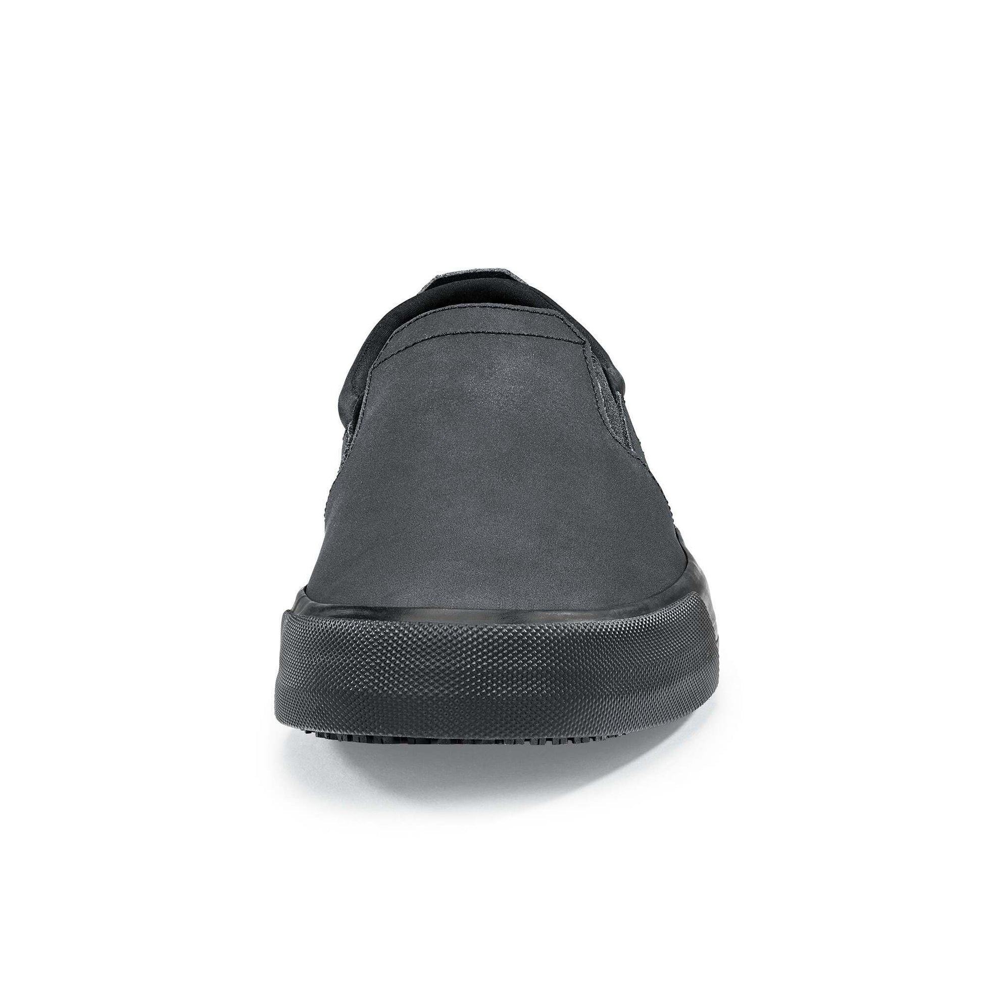 The Ollie II from Shoes For Crews features a superior slip-resistant outsole and a water-resistant breathable leather upper to provide industry-leading levels of grip and durability, seen from the front.