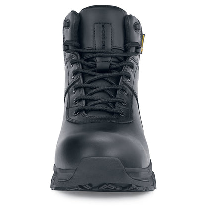 The Engineer IV CT from Shoes For Crews is an slip-resistant safety shoe designed to provide unbeatable comfort and protection throughout the working day,  seen from the front.