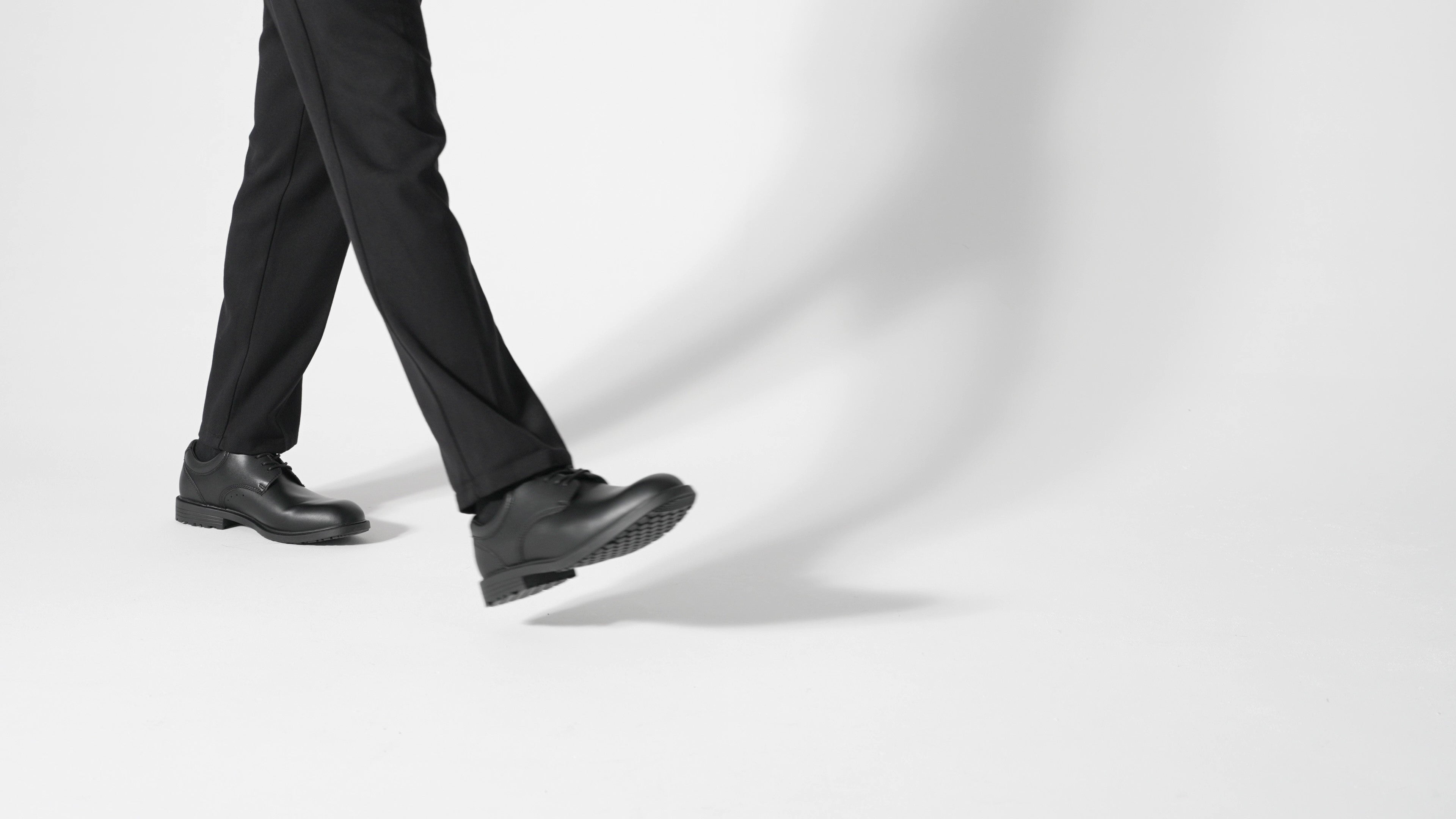 The Shoes for Crews Cambridge III is a slip-resistant leather dress shoe, with removable cushioned insoles and a padded comfort collar, product video.