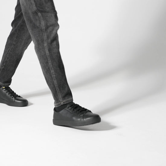 The Old School Low-Rider from Shoes For Crews is an slip-resistant lace-up shoe designed to provide comfort throughout the day, product video.