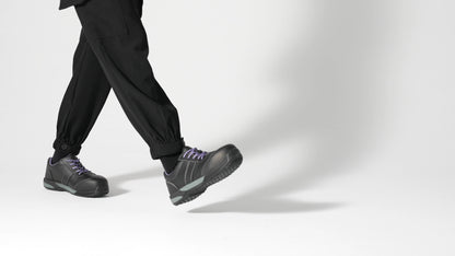 Safety shoes, the Bonnie has an anti-clog, slip-resistant outsole and composite toe cap (200 joule), product video.